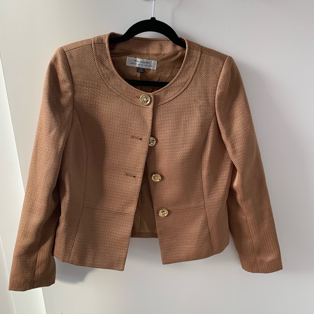 Tahari blazer